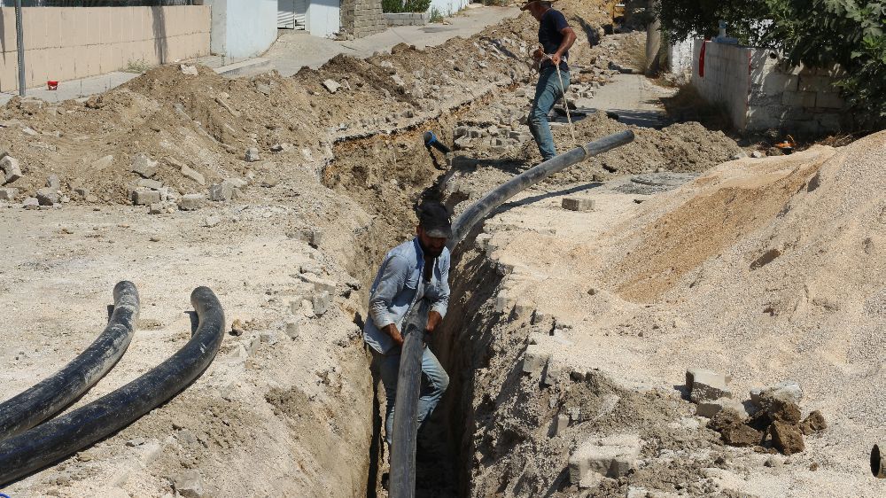 Antalya Serik'te 2 mahallenin içme suyu hattı yenilendi