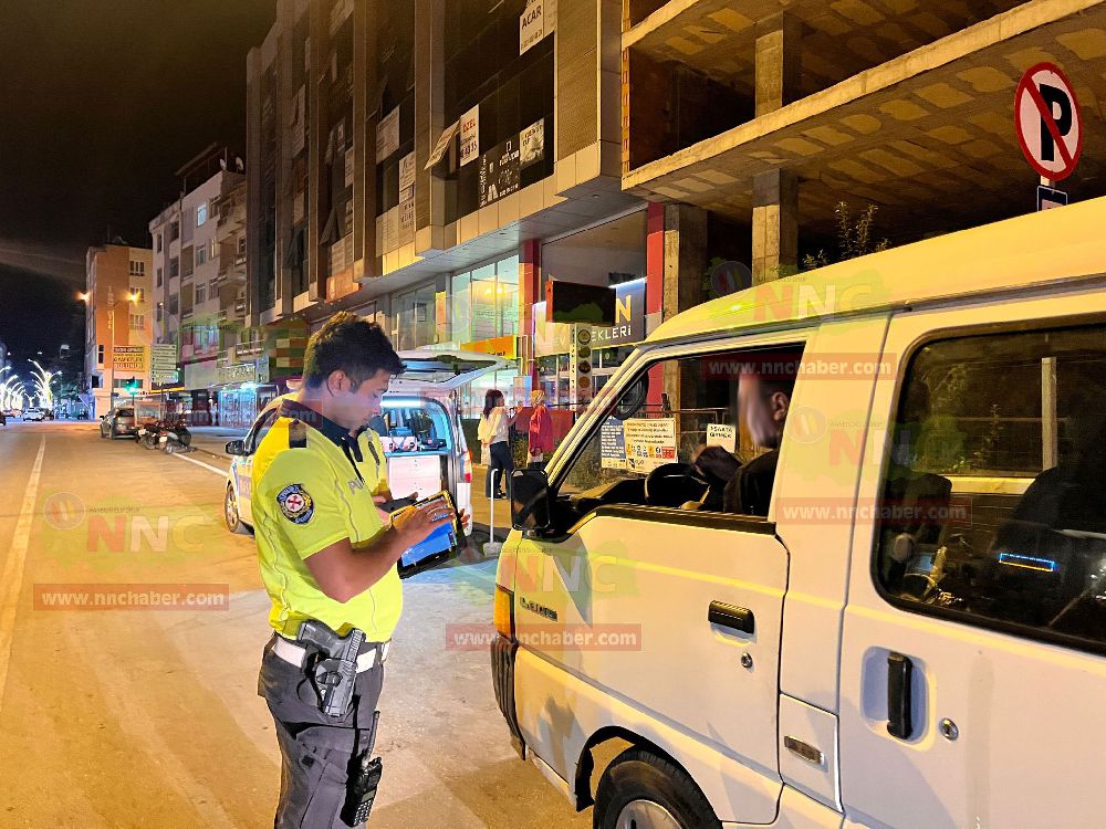 Bucak'ta emniyet kanun dışı araç ve sürücülere nefes aldırmıyor!
