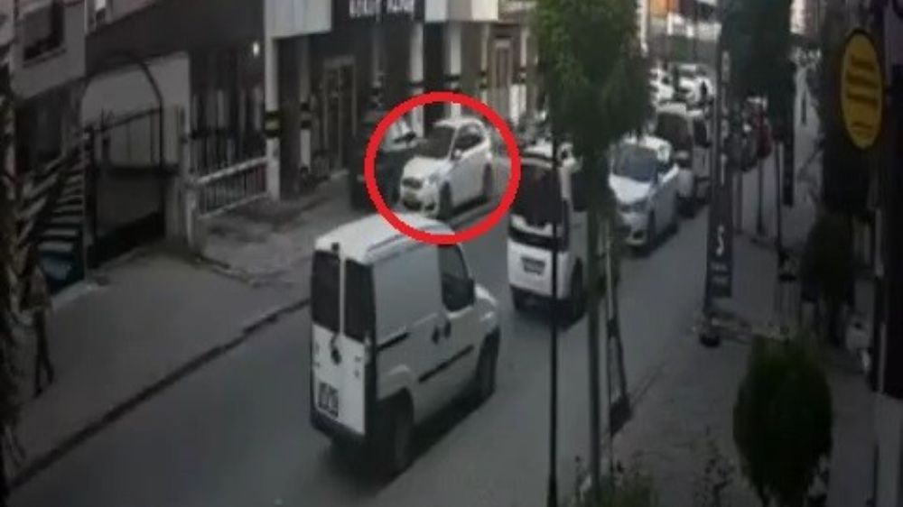 Bursa'da Sürücü motosikletliye Çarpıp Kaçtı 