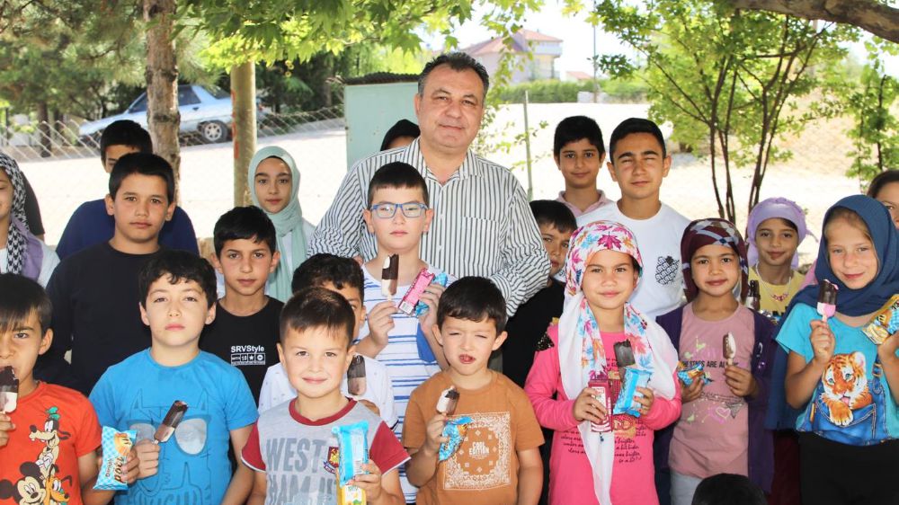  Elmalı Belediye Başkan Yardımcısı Hilmi Şefik Cambolat  Cami ve Yaz Kur’an Kurslarında eğitim gören öğrencileri Ziyaret etti