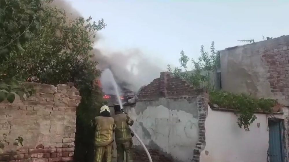 İzmir' de Yangın 5 Ev Zarar Gördü
