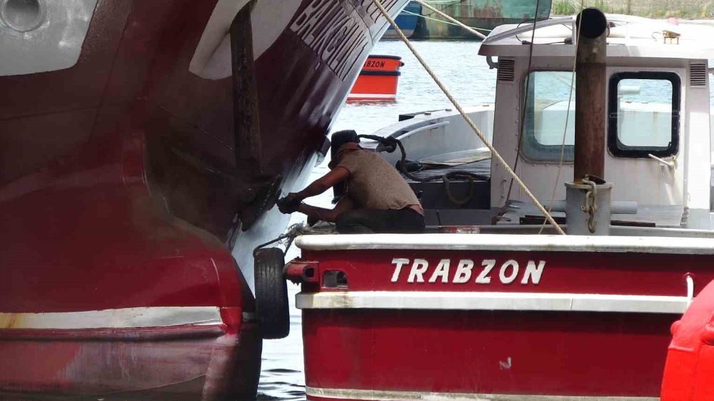 Karadeniz'de balıkçılar gün sayıyor