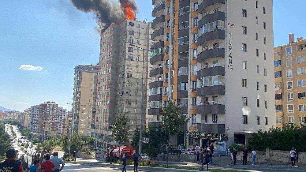 Kayseri'de bina yangını