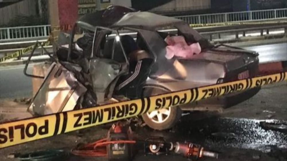 Manisa'da güreşçilerin olduğu otomobil kaza yaptı: 4 ölü 1 ağır yaralı
