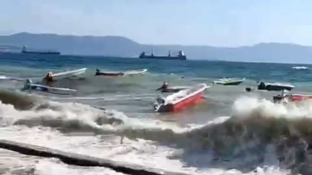 Şiddetli Rüzgara Teknede Yakalanan İki Kişi Alabora Oldu 