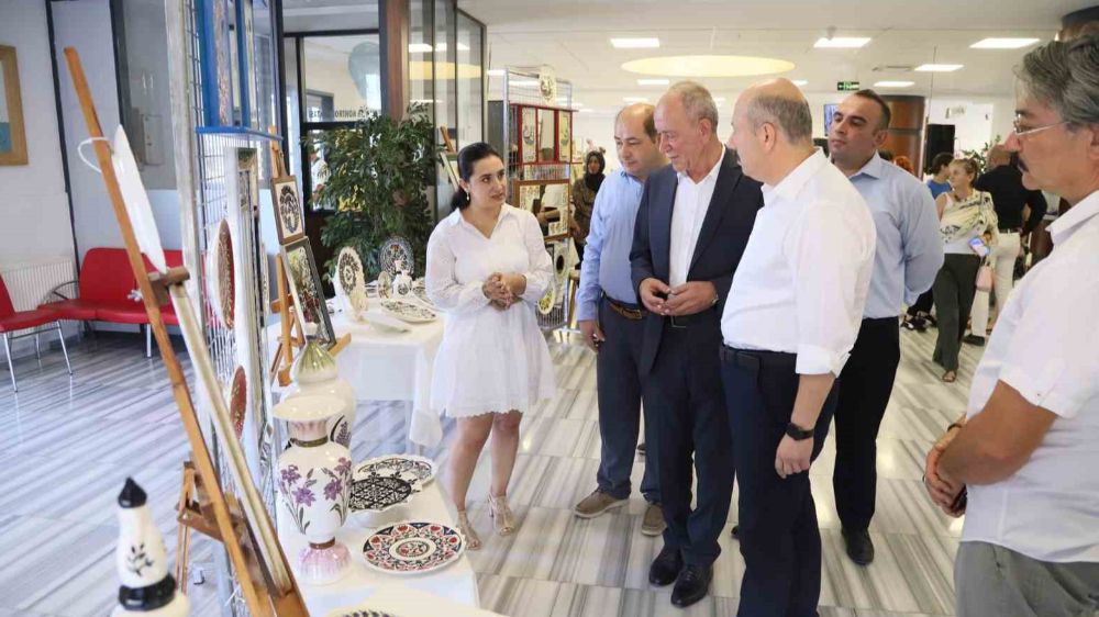 Tekirdağ'da  el emeği yıl sonu sergisi açıldı