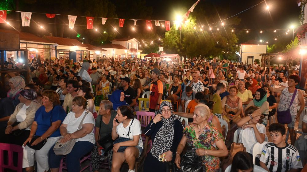 Antalya'da düzenlenen Nostaljik Yeşilçam Sokağı etkinlikleri uzatıldı
