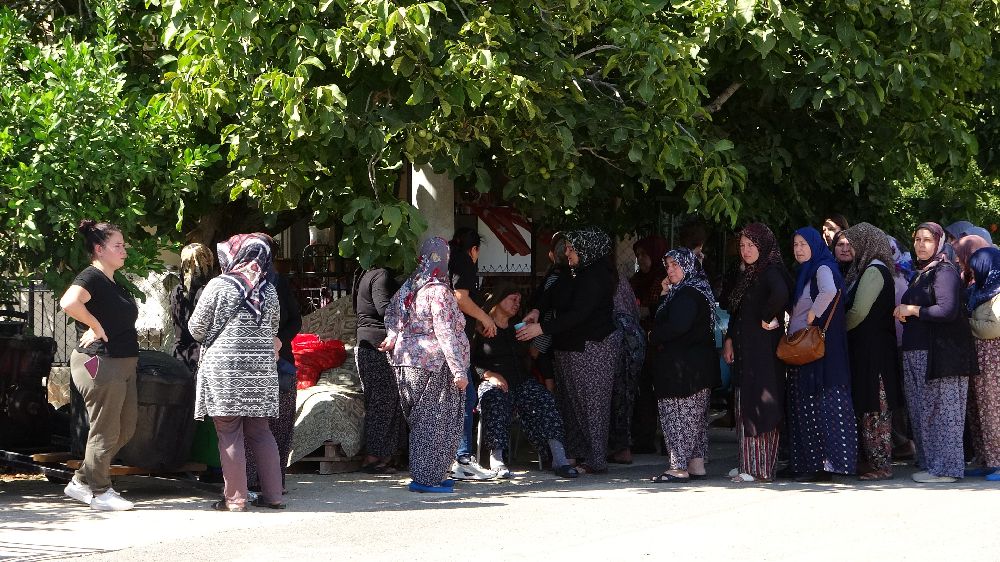 Antalya'da kadın cinayeti! 2 çocuk annesi eşini böyle öldürdü | Antalya haber
