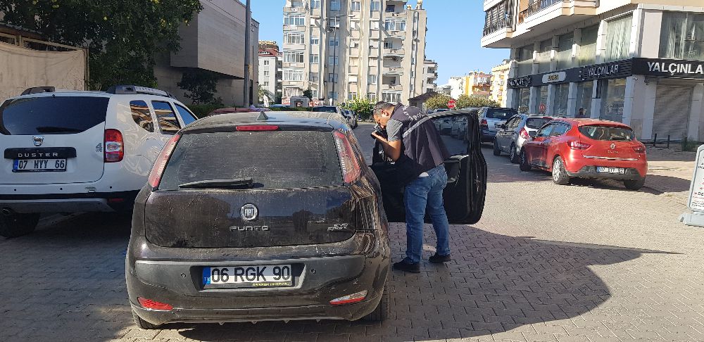 Antalya'da silahlı kavga: 3 kişi gözaltında
