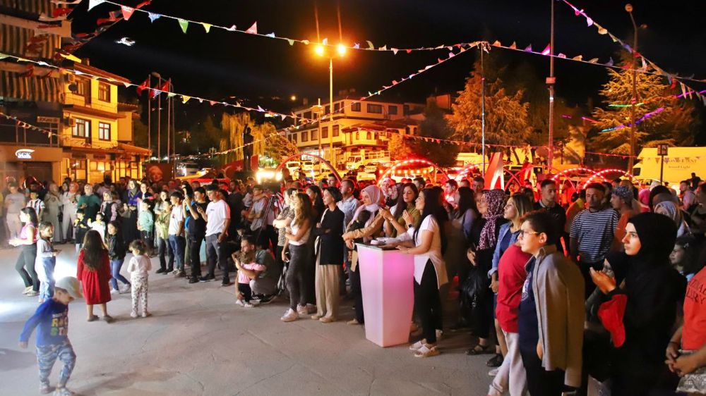 Antalya Elmalı'da Gençler Hafta sonu Gençlik Festivali ile Coştu !
