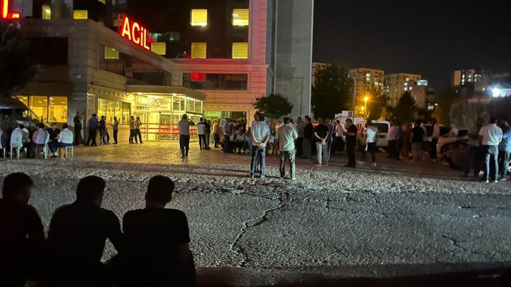 Diyarbakır'da düğünde damat silahlı saldırıya uğradı