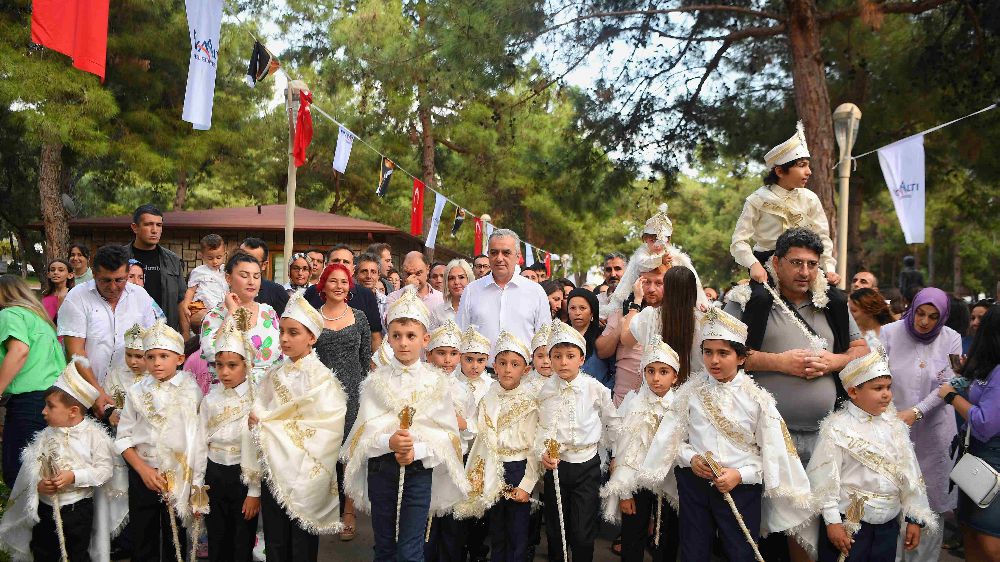 Konyaaltı Belediyesi  Geleneksel Sünnet Şöleni düzenlendi