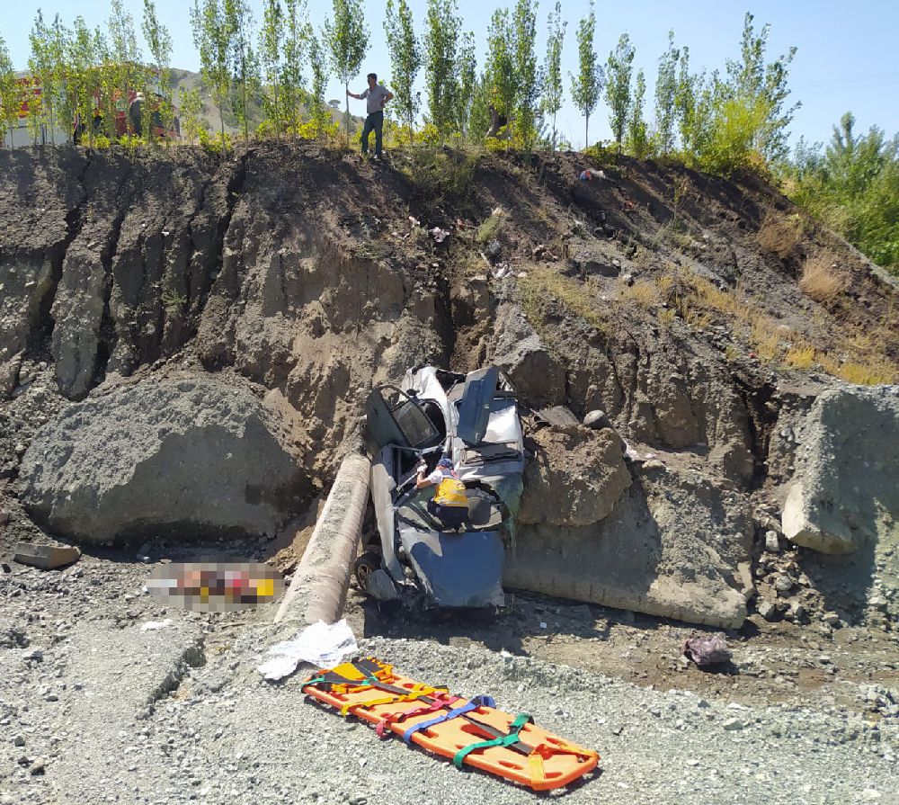 Malatya-Adıyaman karayolunda aynı aileden 4 kişi hayatını kaybetti
