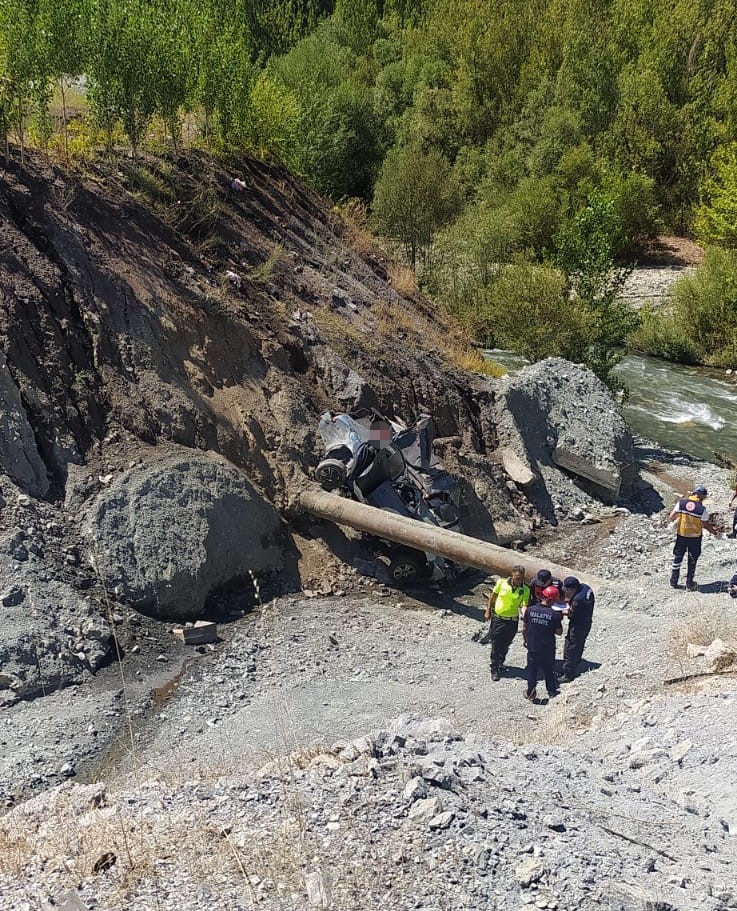 Malatya-Adıyaman karayolunda aynı aileden 4 kişi hayatını kaybetti