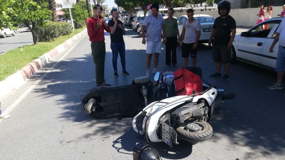Manavgat'ta kaza, engelli sürücü yaralandı 