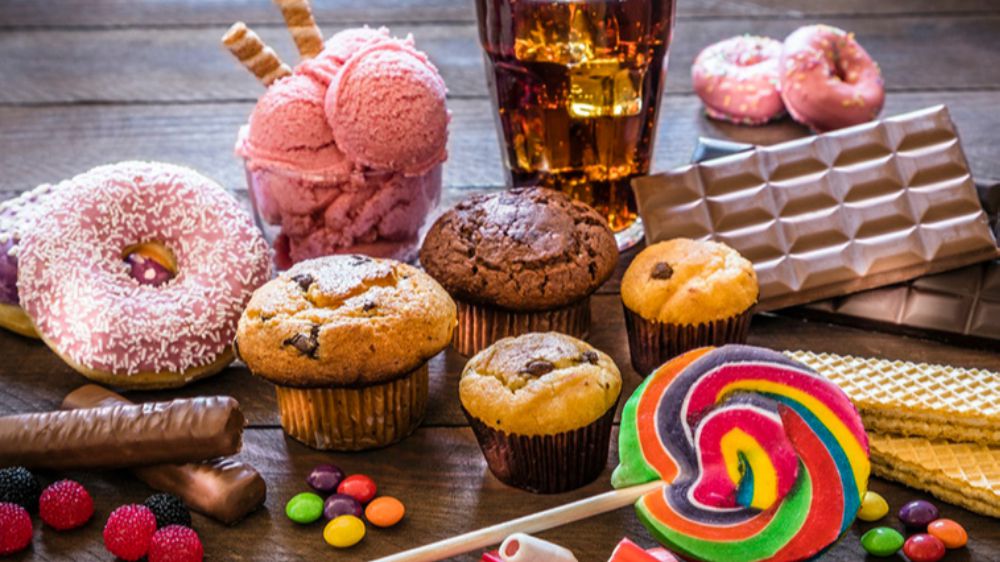 Şekerli besin tüketiminin zararları: Obezite, diyabet, kalp hastalığı ve daha fazlası