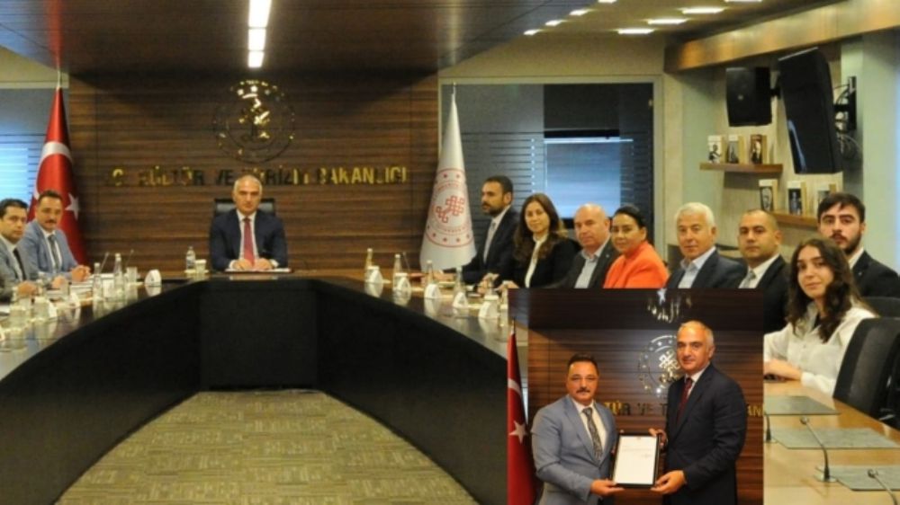 Türk İnternet Medya Birliği (TİMBİR) Kültür ve Turizm Bakanı Mehmet Nuri Ersoy'u ziyaret etti.