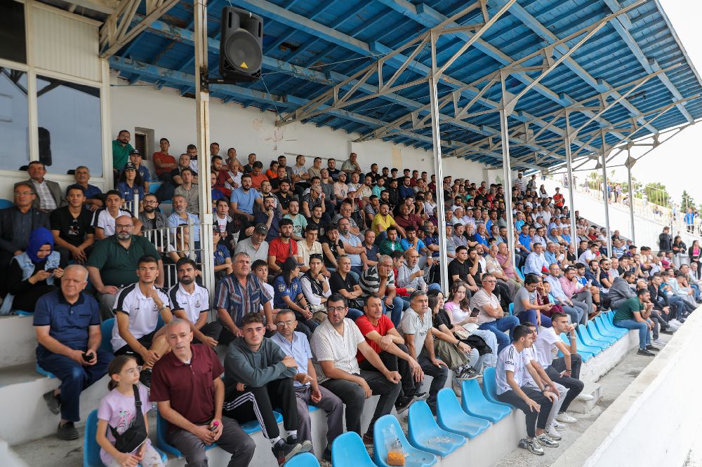 Vali Türker Öksüz, Burdur MAKÜ Spor'u Türkiye Kupası'nda yalnız bırakmadı