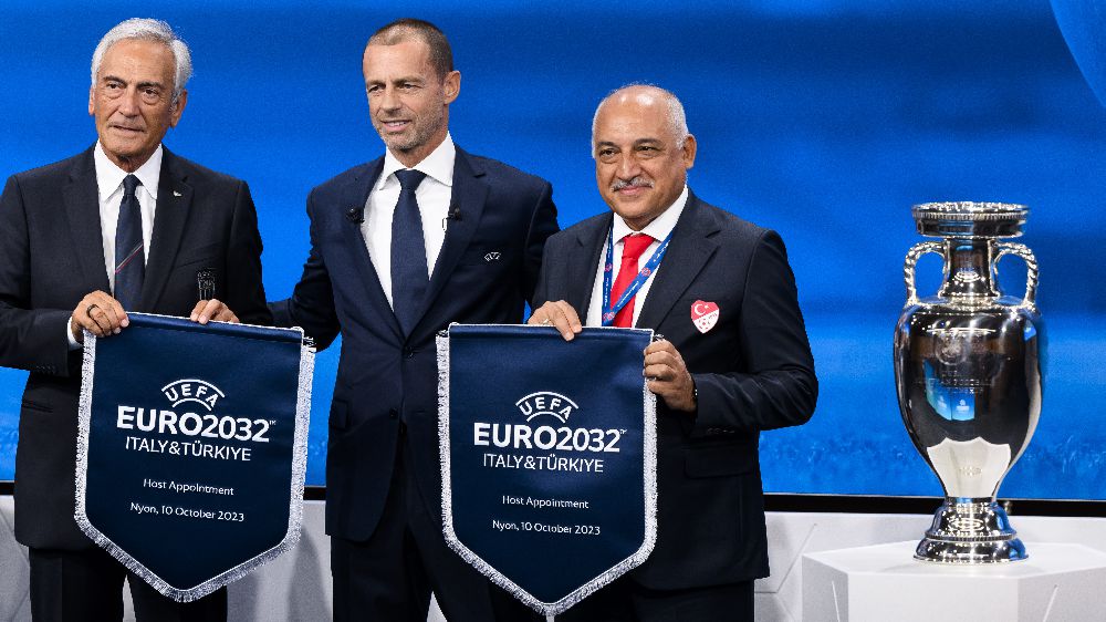 2032 Avrupa Futbol Şampiyonası, Türkiye ve İtalya'da