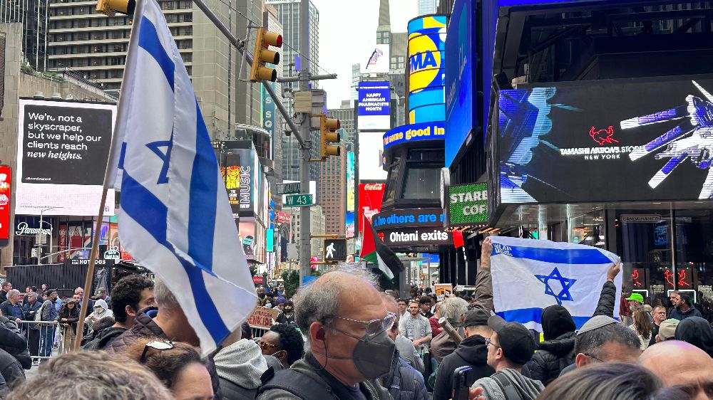 ABD'de Filistin-İsrail protestocuları karşı karşıya geldi