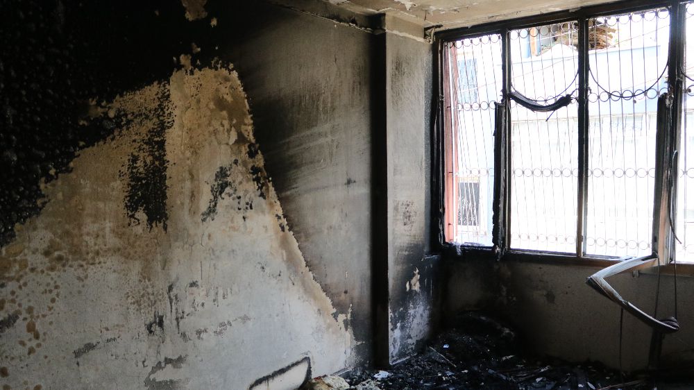 Adana'da uyuşturucu kullanan genç evi yaktı