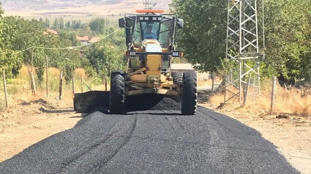 Adıyaman'da köy yolları onarılıyor