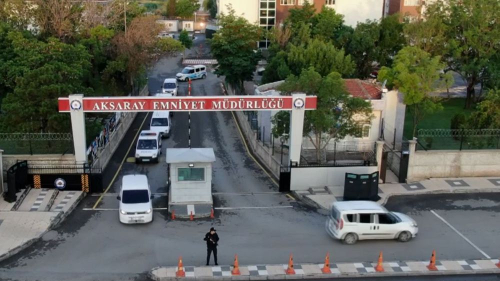 Aksaray’da aranan şahıslara yönelik polisin düzenlediği operasyon