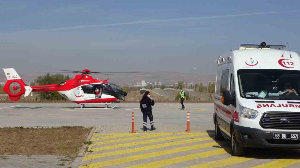 Ambulans helikopter yeni doğan bebek için  görevdeydi