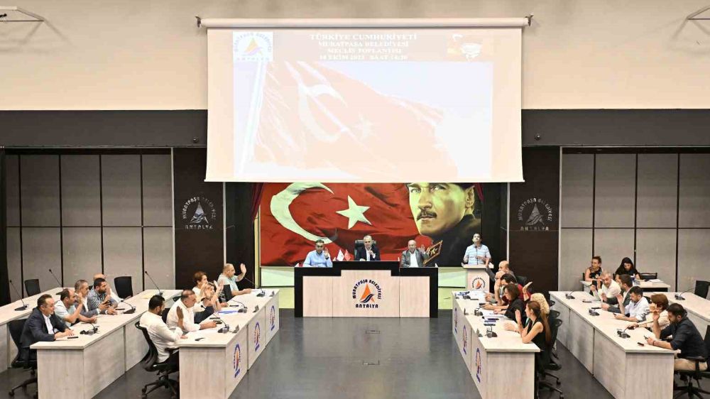 Antalya 'da önce ilçe sakinleri sonra meclis kabul etti