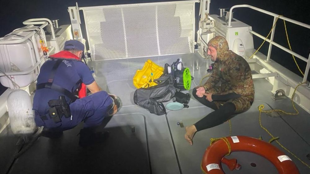 Antalya'da yabancı uyruklu şahıs Sea Scoter ile Yunan adasına kaçmaya çalışırken yakalandı