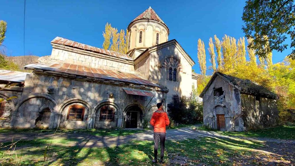 Bin yıllık camii yıllara meydan okuyor