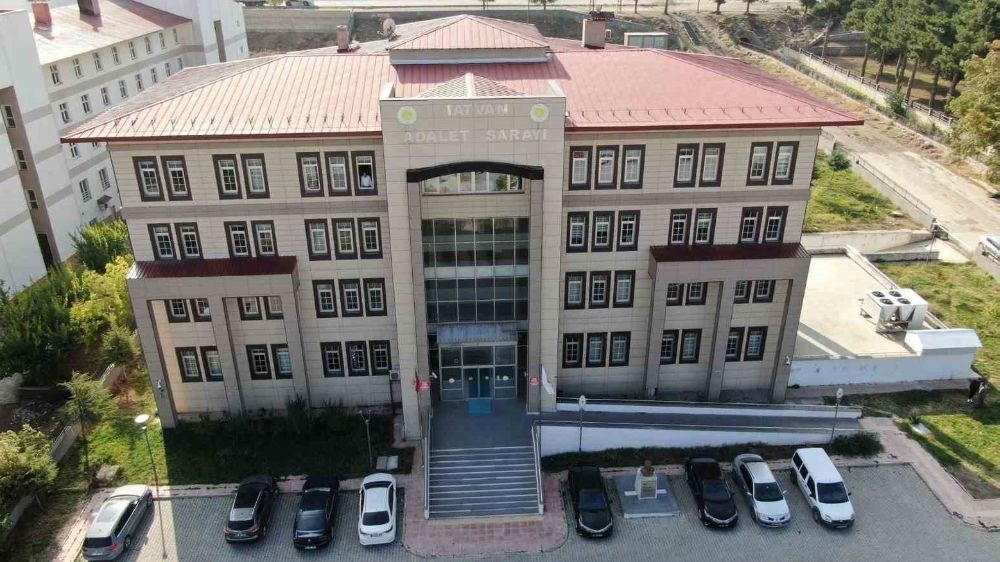 Bitlis'in yeni ağır ceza mahkemesinde ilk duruşma görüldü