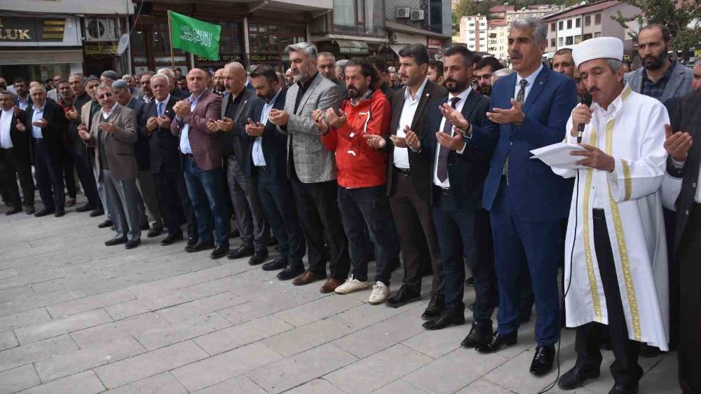 Bitlis’te Filistin’e destek mesajları gelirken İsrail'e tepkiler devam etti