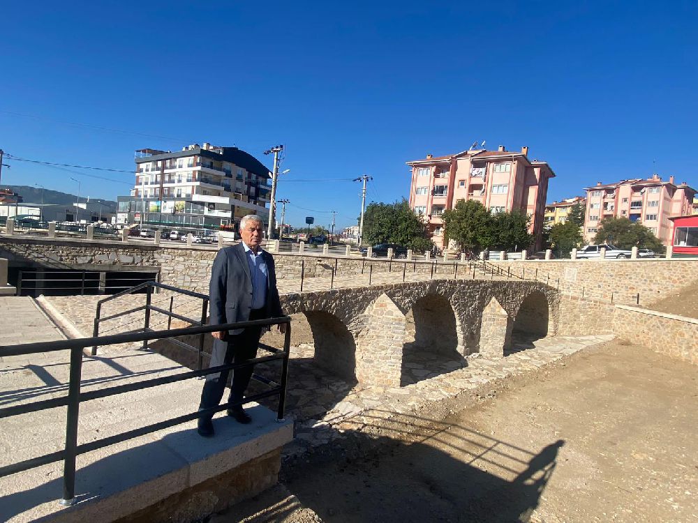 Bucak'ta tarihi Hacı Sarılar Köprüsü restorasyonu tamamlandı