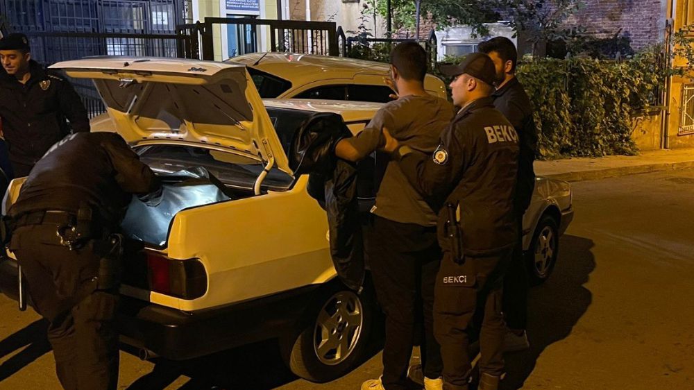 Bursa polisi uyuşturucu madde ve silah ele geçirdi; 14 şahıs gözaltında