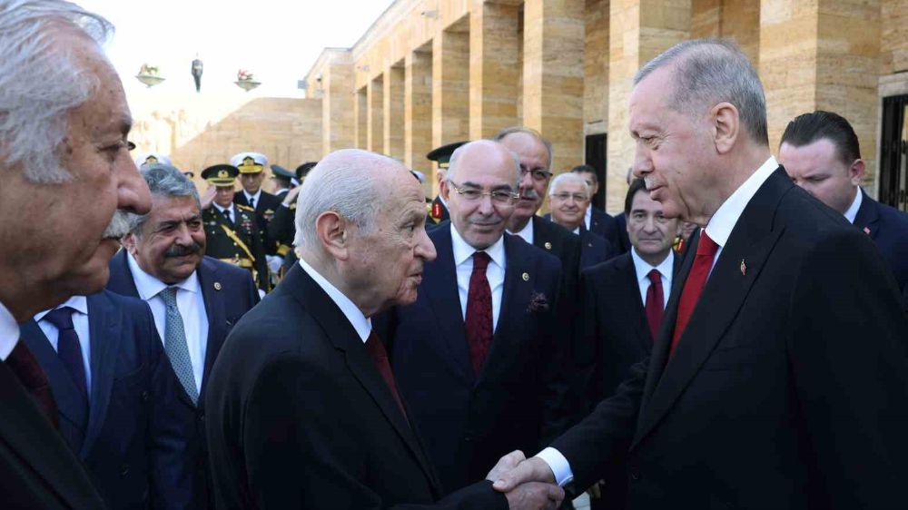 Devlet erkanından Atatürk ziyareti