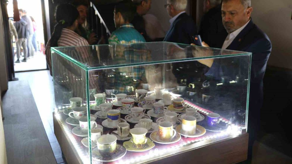 Elazığ'da Türkiye’nin ilk ’Kahve Fincanı Müzesi’ açıldı