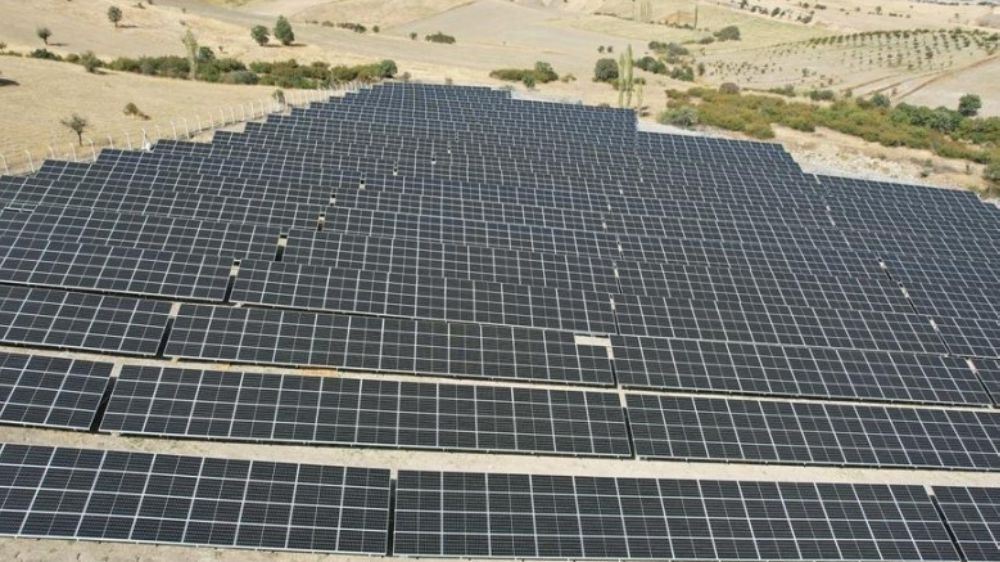 Gediz Güneş Enerji Santralinin  yüzde 80'i tamamlandı