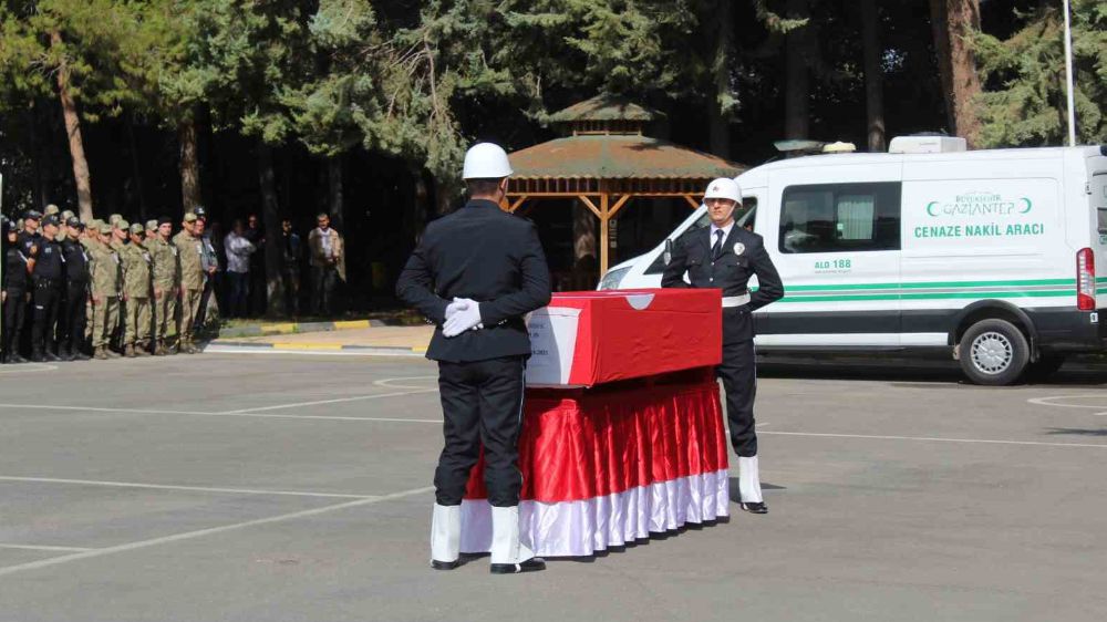 Hatay'ın acı günü; Gaziantep'te şehit olan polis memleketine gönderildi