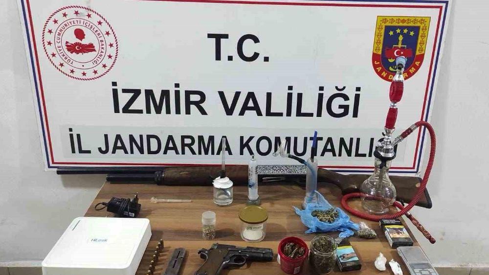 İzmir’in 8 ilçesinde narkotik baskınları  yapıldı: 89 gözaltı