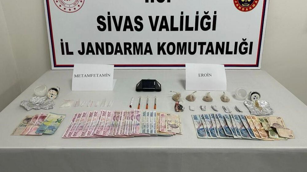 Jandarmadan uyuşturucu tacirlerine şok baskın