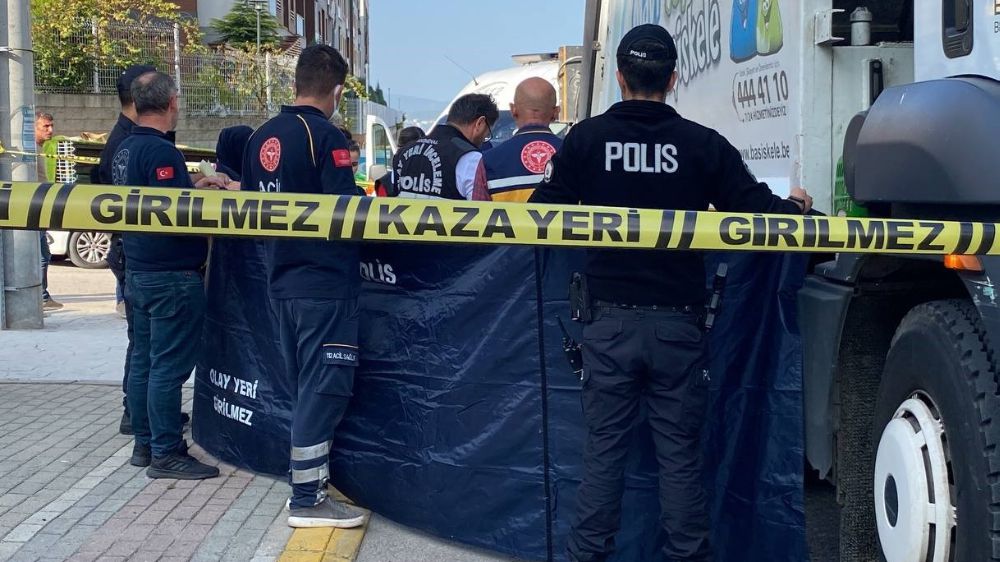 Kocaeli'de ölüm haberi çöp kamyonun çarptığı kadın vefat etti