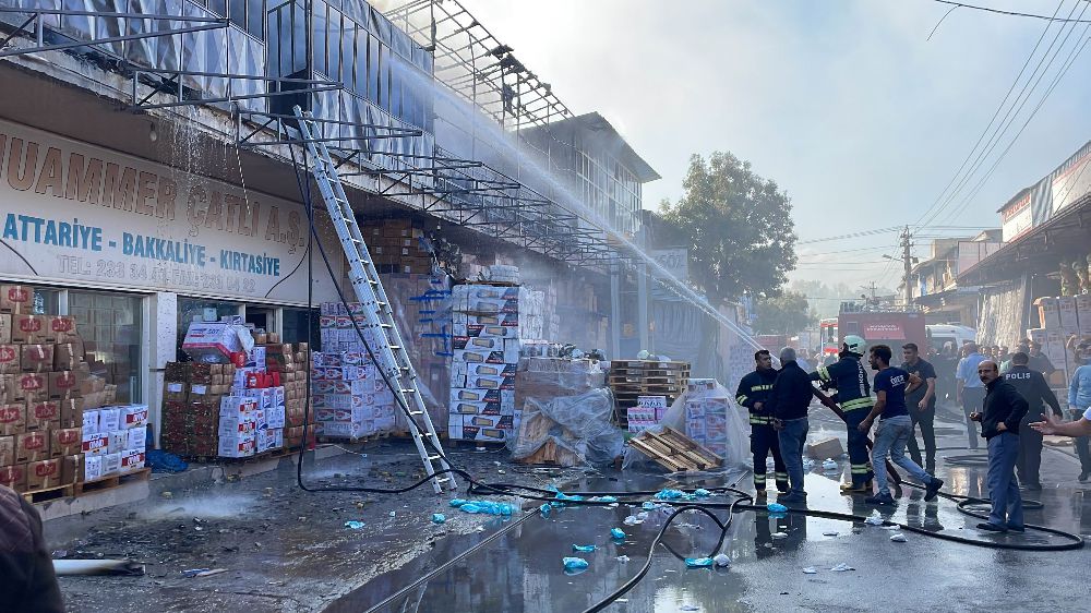 Konya’da Toptancılar Çarşısında yangın çıktı