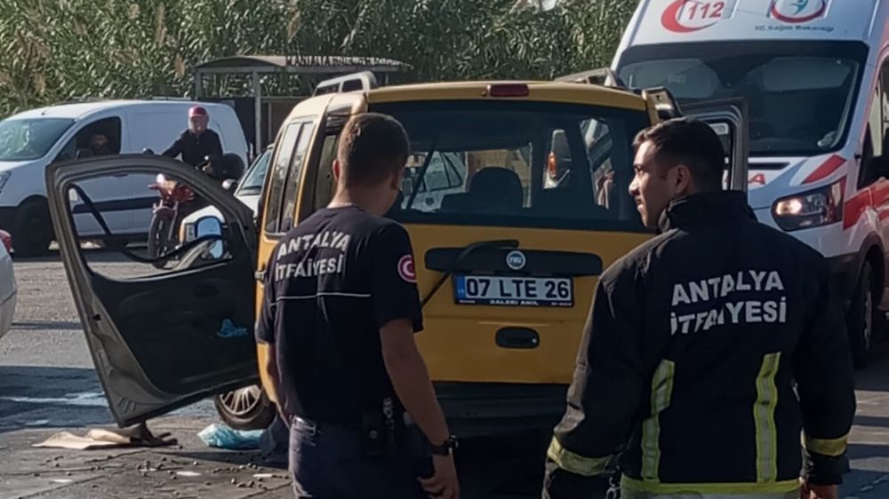 Manavgat'ta trafik kazası: 4 yaralı 
