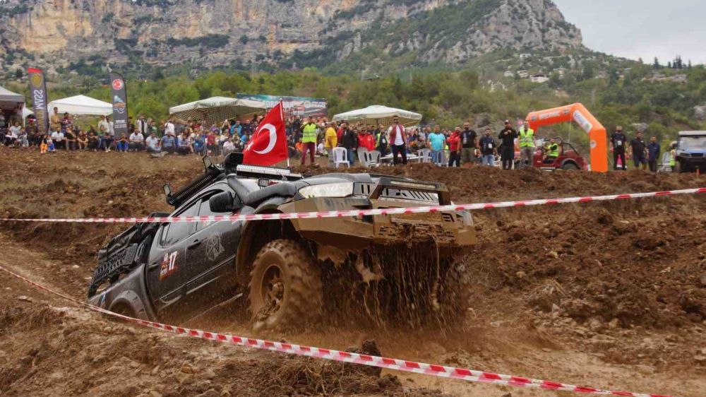 Mersinde Off-Road rüzgarı  