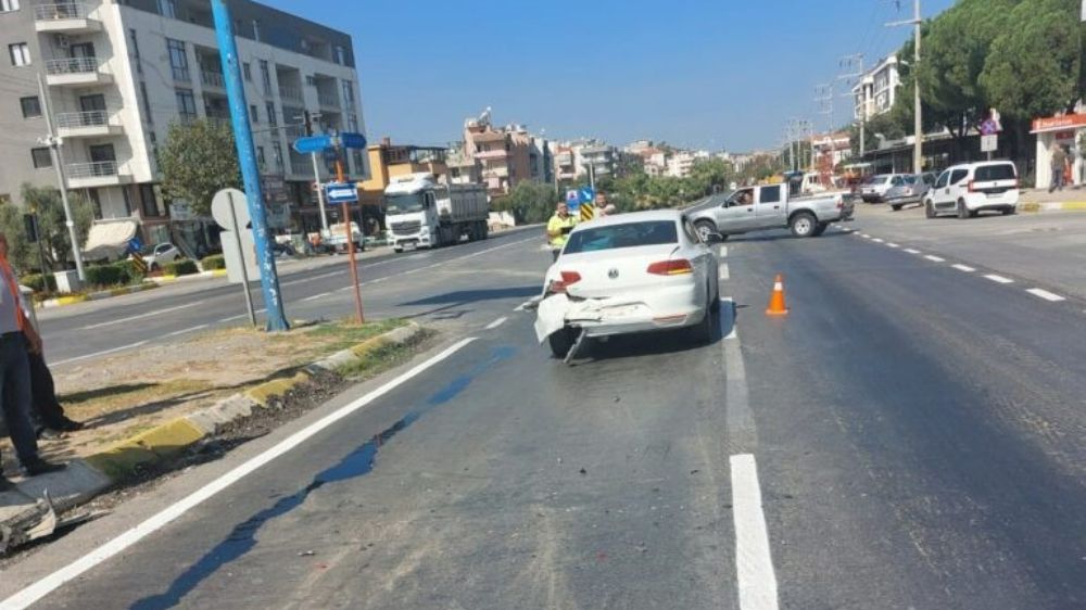 Muğla Milas' ta trafik kazası , 2 kişi  Hasteneye kaldırıldı.