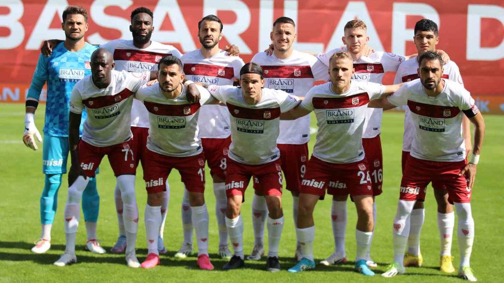 Sivasspor Süper Lig’den galibiyetle döndü 