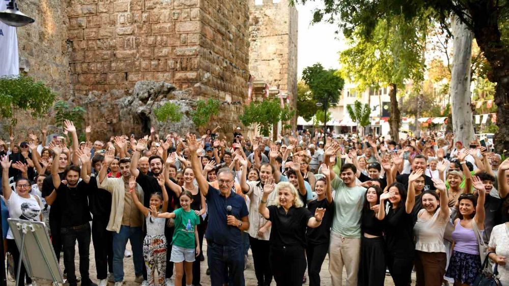 Tarihi kentte festival coşkusu