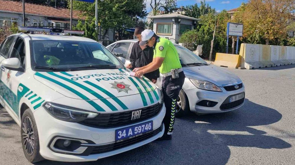 Trafikte tehlikeli hareketler yapan sürücü yakalandı 