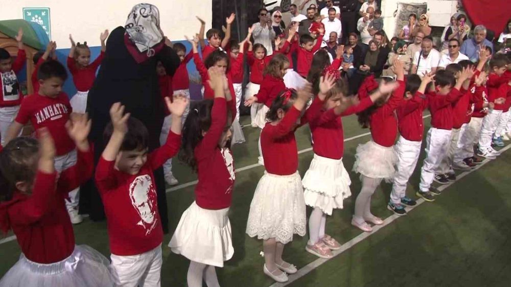 Üsküdar’da anaokulu öğrencileri  Cumhuriyeti  böyle kutladılar